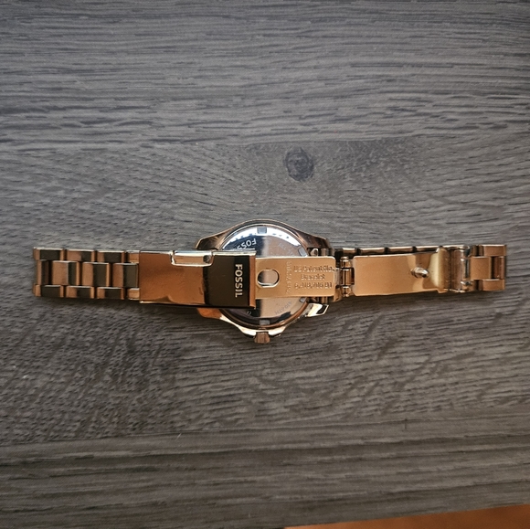 FOSSIL - Rose Gold Watch - Picture 4 of 7